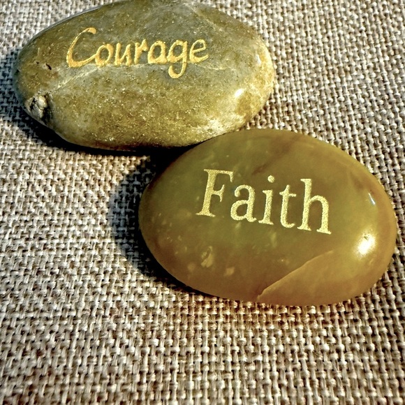 Inspirational Stone Set with Courage and Faith - Picture 1 of 1